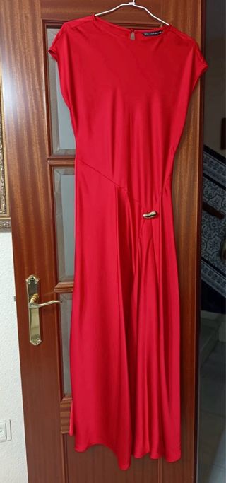 Traje de fiesta rojo