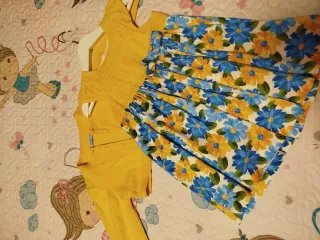 Vestido floral amarillo y azul (mayoral)