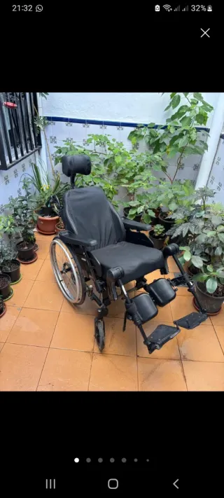 Silla de ruedas avatible de piel