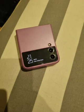 Samsung Galaxy Z Flip 4 128 GB 8gb de ram