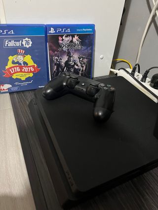 Console PS4 (PlayStation 4) Nera + Giochi