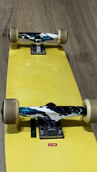Globe Shooter 8.6 Cruiser Skateboard