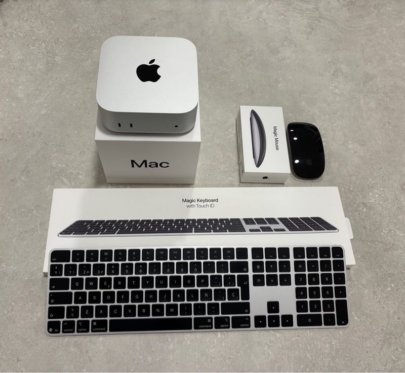 Mac Mini 16GB + Teclado y Ratón Apple