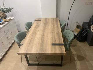 Mesa de comedor madera y metal