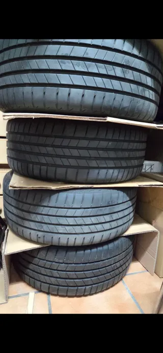 4-Ruedas con llantas 225/40R18 92Y Seat Leon Cupra