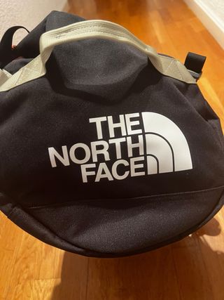 Bolsa Nueva North Face Base Camp Duffel S Negra