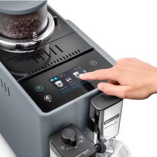 Cafetera Superautomática DeLonghi Rivelia Gris