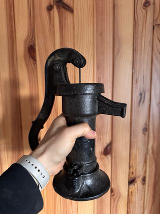 Bomba de agua decorativa hierro forjado