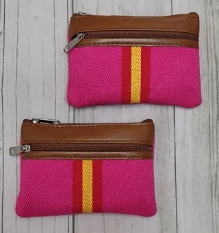 OFERTA. MONEDERO ROSA LONA / POLIPIEL CON BANDERA