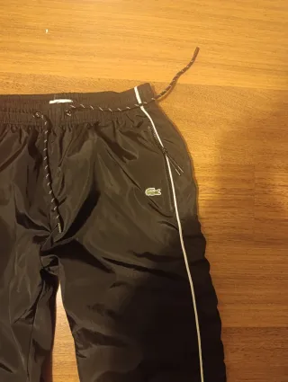 Pantalón Impermeable Lacoste Azul Marino.