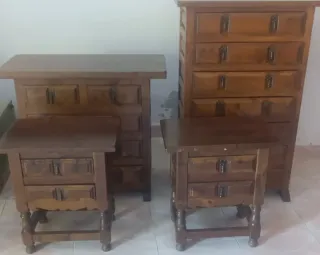 Dormitorio madera maciza