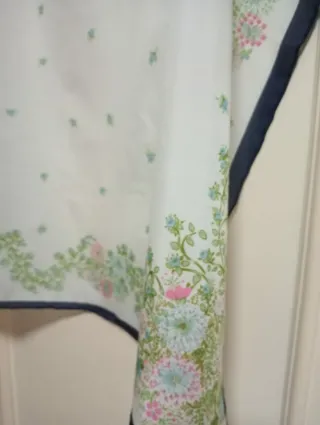 Pañuelo vintage floral