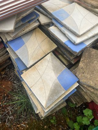 Ladrillos hidráulicos antiguos decorados