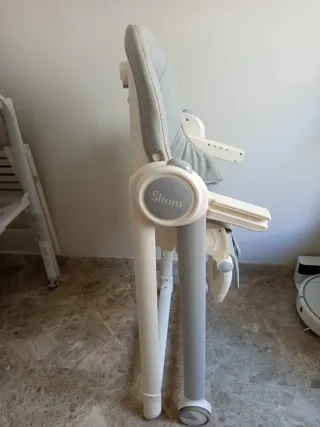 Lote bebé: bañera Jane y trona Shom