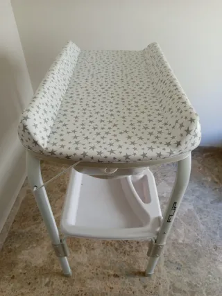 Lote bebé: bañera Jane y trona Shom