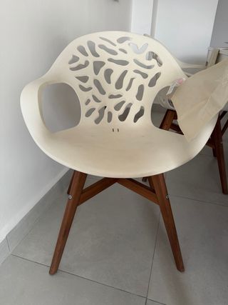 Comedor blanco con 6 sillas