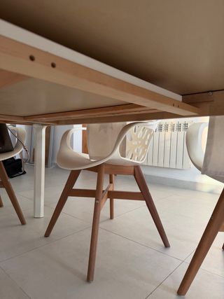 Comedor blanco con 6 sillas