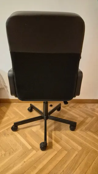 Silla Ikea Renberget Negra