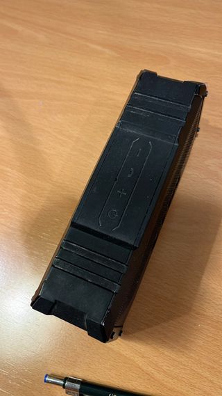 Altavoz Bluetooth PUNKER Negro