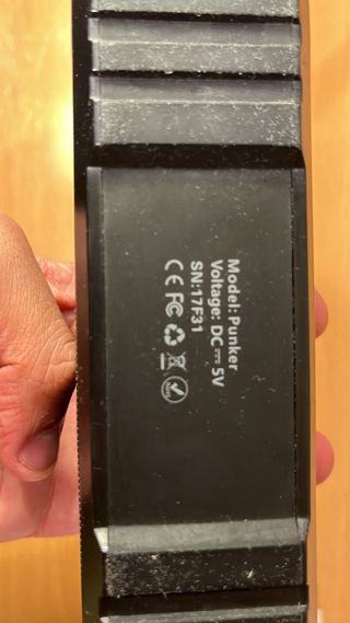 Altavoz Bluetooth PUNKER Negro