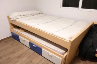 (Negociable y transporte) cama doble nido