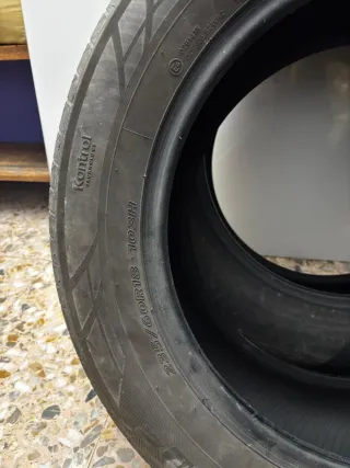 Neumáticos Hankook 235/60 R18 103H