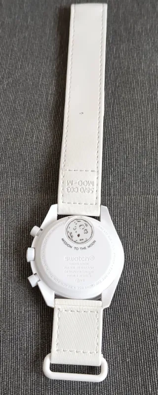 Orologio Swatch Mission to Moon Snoopy nuovo 28 EUR