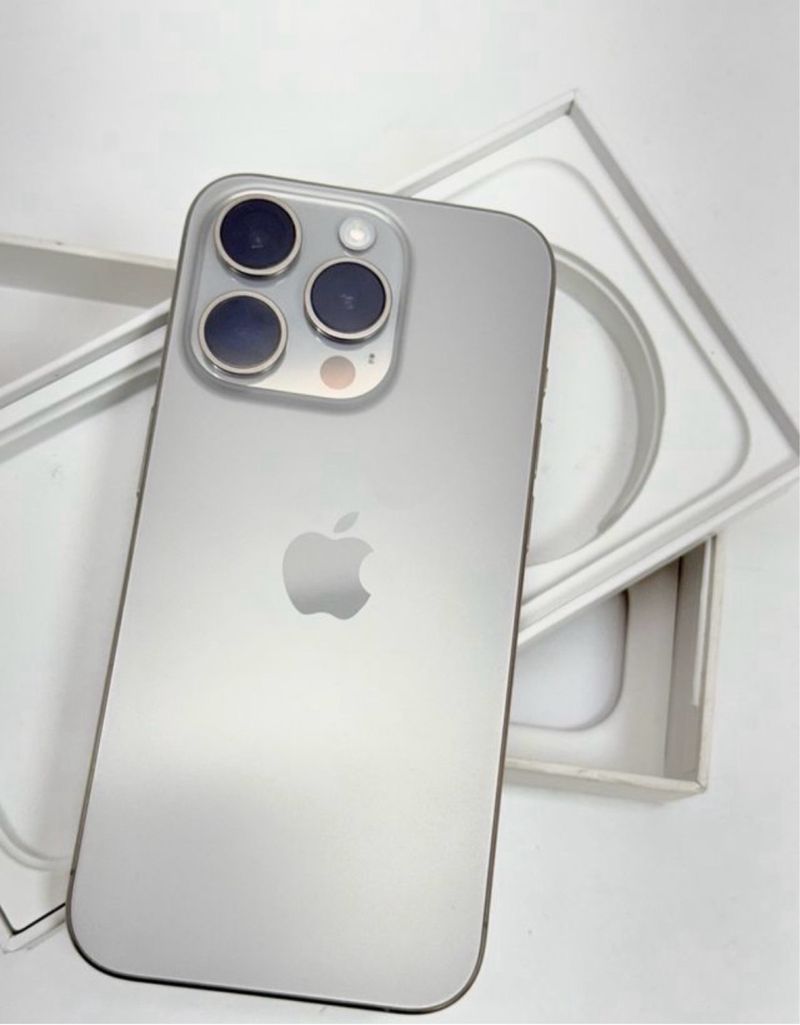 iPhone 15 Pro Plata