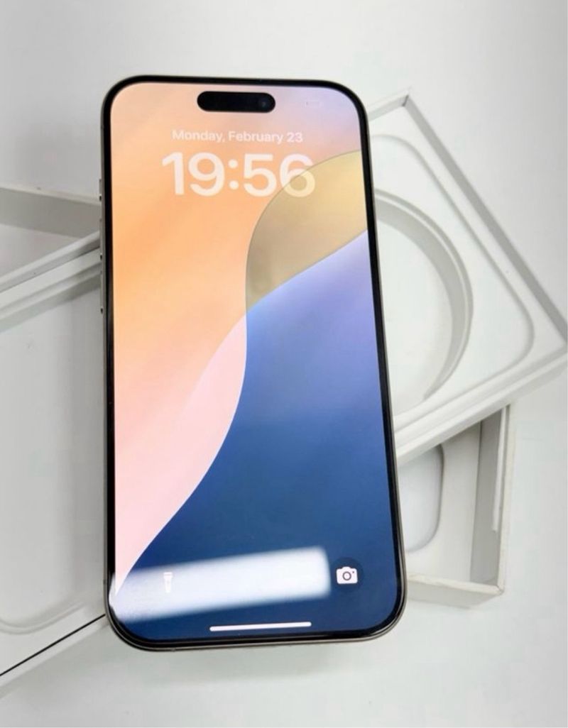 iPhone 15 Pro Plata afbeelding 2