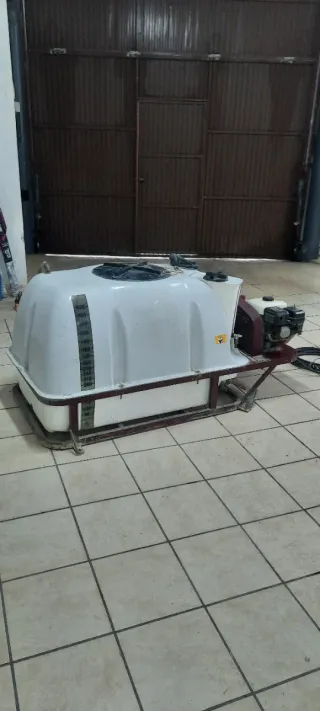 Cuba de fumigar 600L