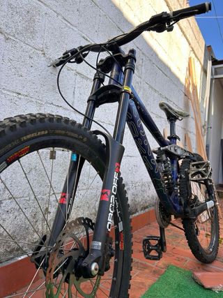 Kona Stinky Deluxe 2005 - Edición Coleccionista