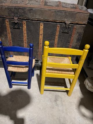 2 Sillas Infantiles de Madera y Rattan