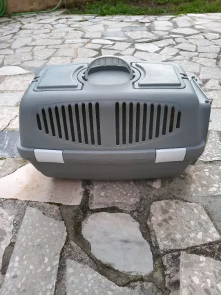 Transportín y bolsa para mascotas