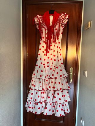 Traje Mujer Flamenca Blanco con Lunares Rojos