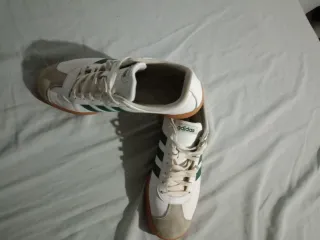 Zapatillas Adidas Blancas y Verdes