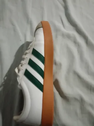 Zapatillas Adidas Blancas y Verdes