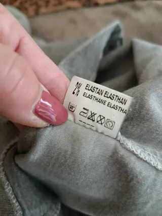 Cardigan uomo con cappuccio e alamari