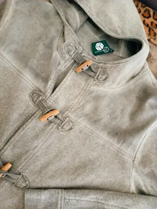 Cardigan uomo con cappuccio e alamari