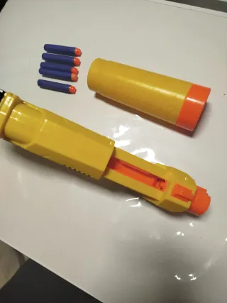 Pistola Nerf Fortnite con Silenciador y 5 Balas