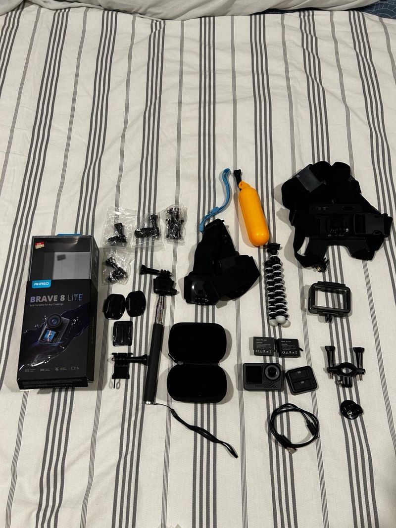 AKASO Brave 8 Lite + Accesorios + Tarjeta 128GB