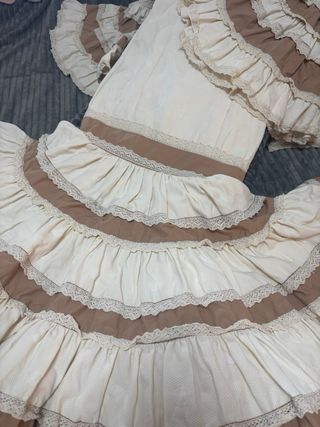 Vestido Flamenco Volantes Marrón y Blanco