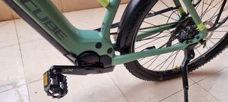 Bicicleta CUBE TOURING HYBRID ONE 625 – 2022 Verde