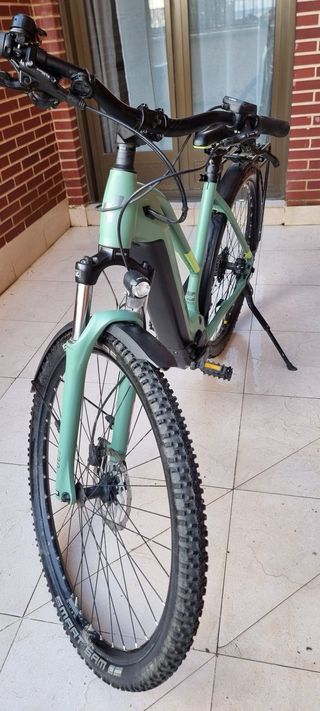 Bicicleta CUBE TOURING HYBRID ONE 625 – 2022 Verde