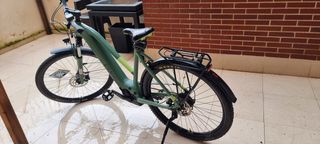 Bicicleta CUBE TOURING HYBRID ONE 625 – 2022 Verde