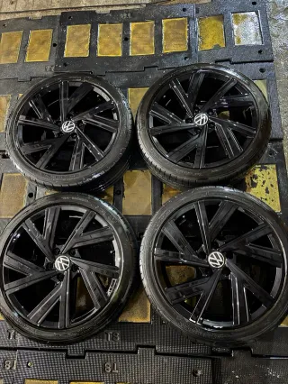 Llantas Bergamo Golf 8 GTI Originales