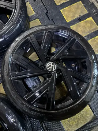 Llantas Bergamo Golf 8 GTI Originales