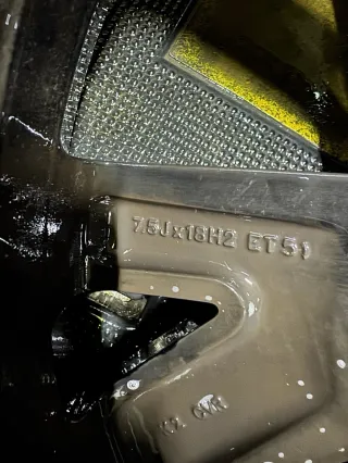 Llantas Bergamo Golf 8 GTI Originales