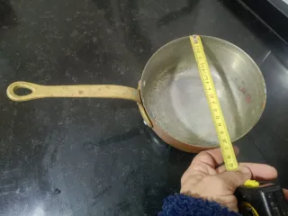 Cacerola de cobre con mango