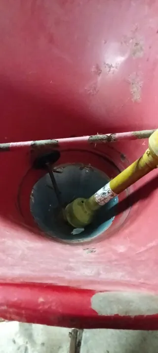 Tolva abonadora tractor