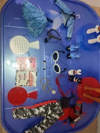 Muñecas LOL OMG Hermanas